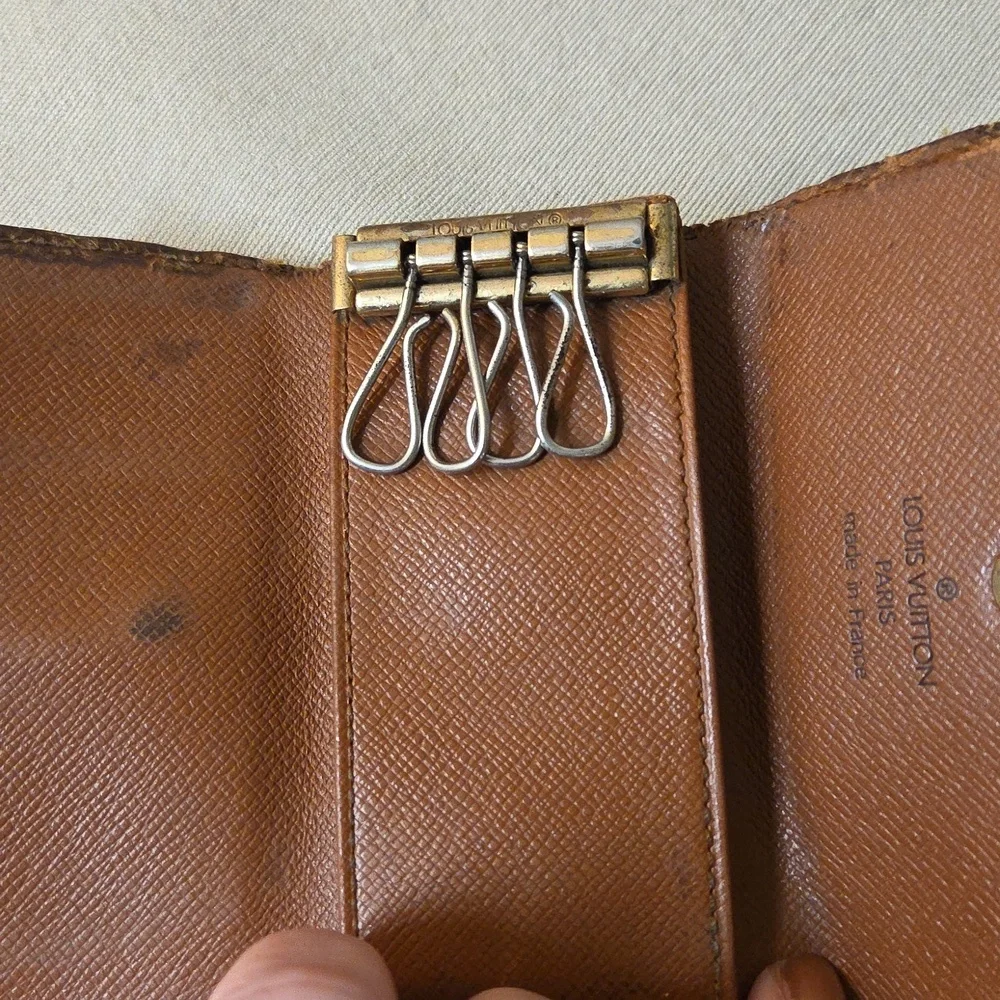 Louis Vuitton Vintage Key Holder 1970s